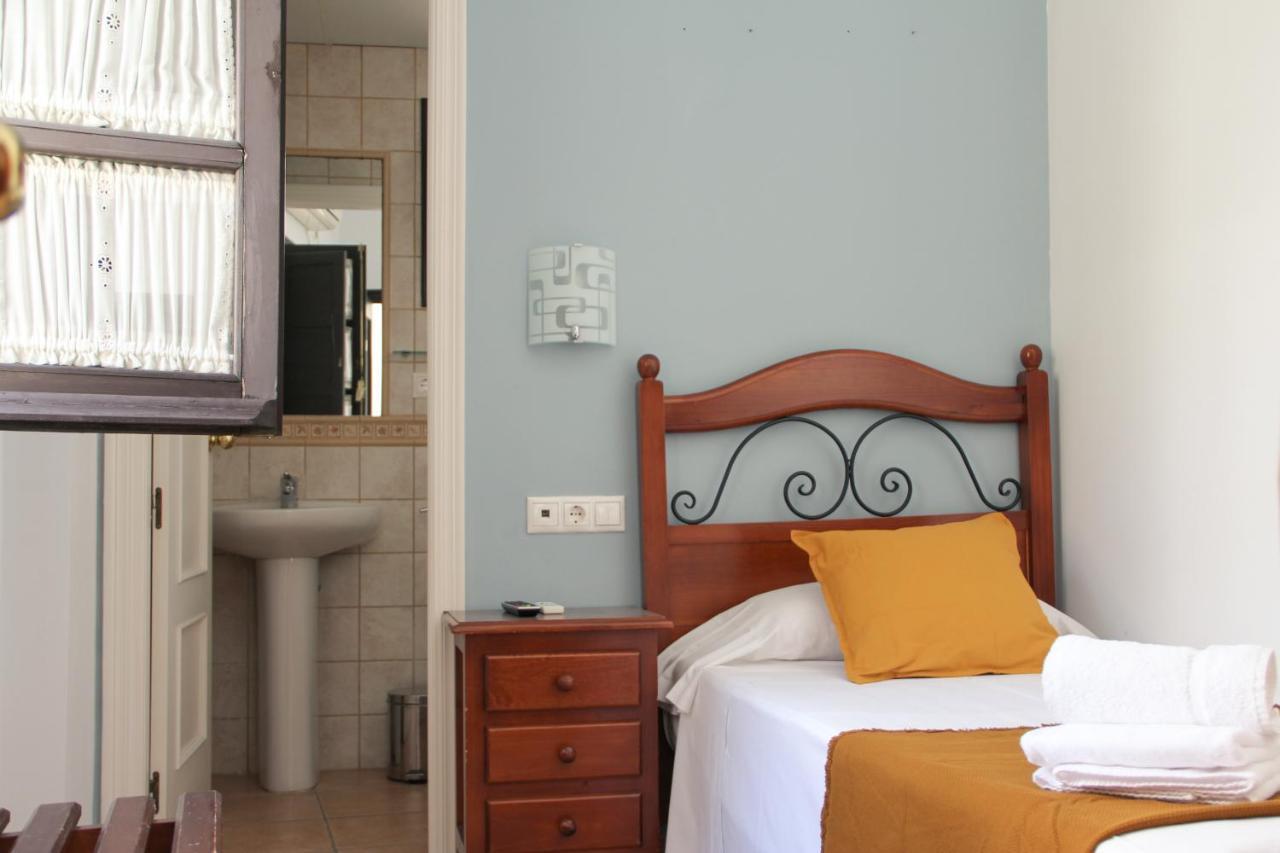 La Piquera Hostal Kordoba Bagian luar foto