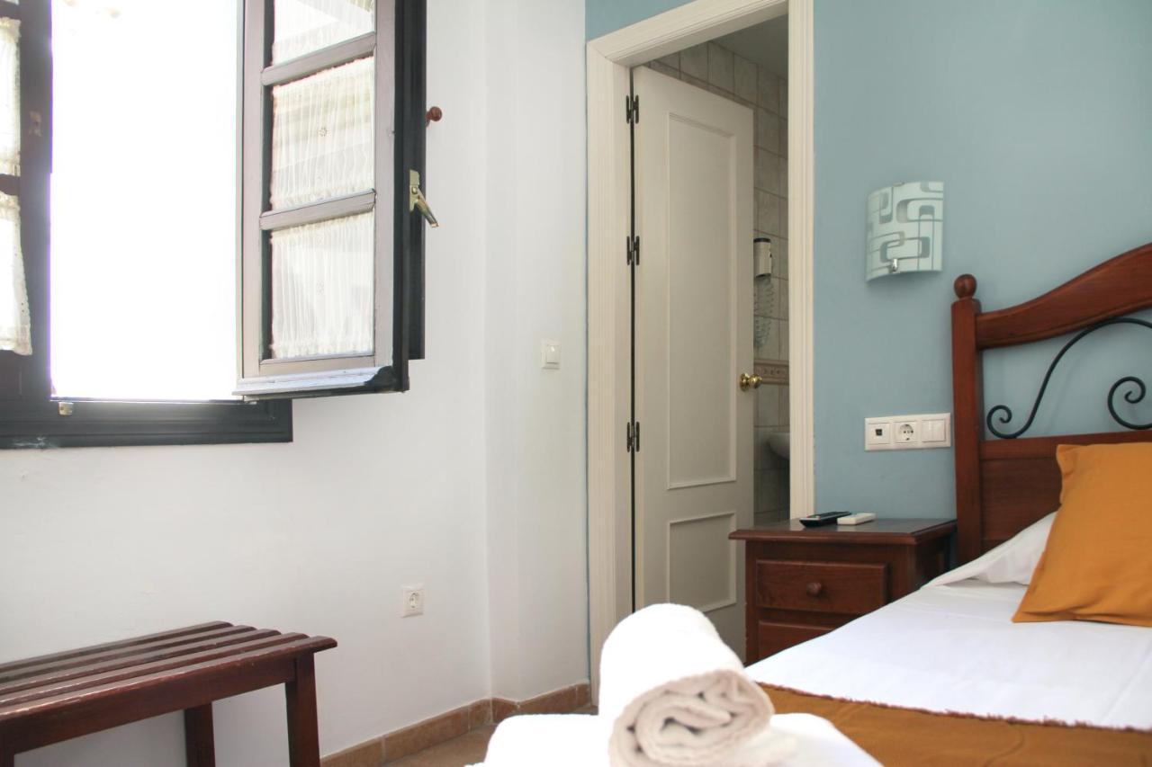 La Piquera Hostal Kordoba Bagian luar foto